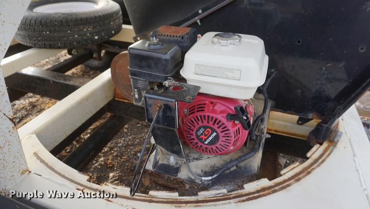 image for item DF1689 Friesen 375 seed tender