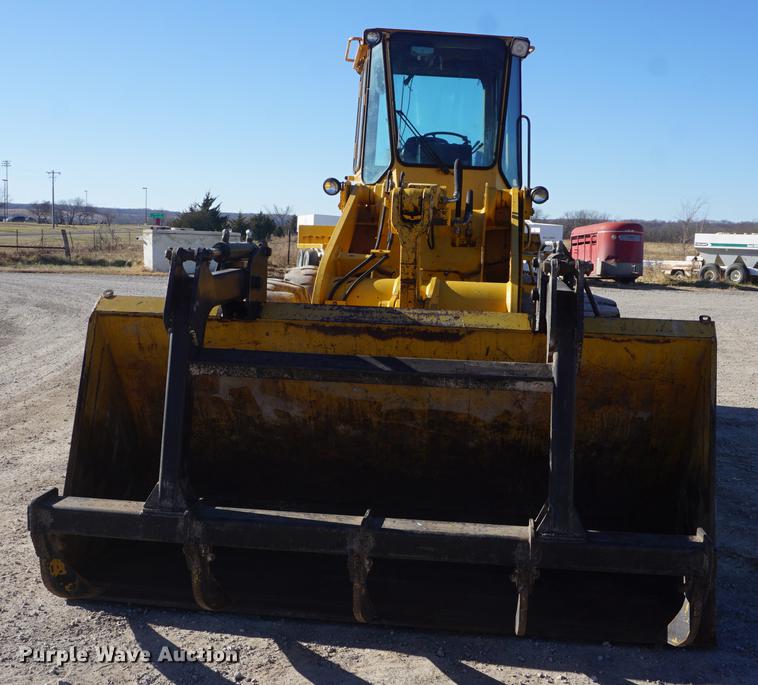 image for item DF1724 1989 John Deere 544E wheel loader