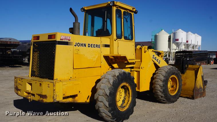 image for item DF1724 1989 John Deere 544E wheel loader