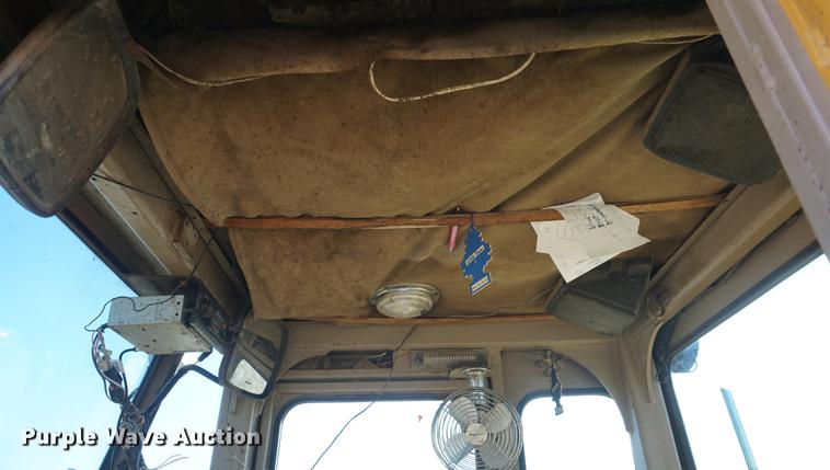 image for item DF1724 1989 John Deere 544E wheel loader