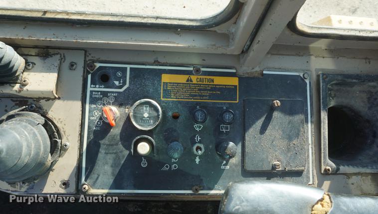 image for item DF1724 1989 John Deere 544E wheel loader