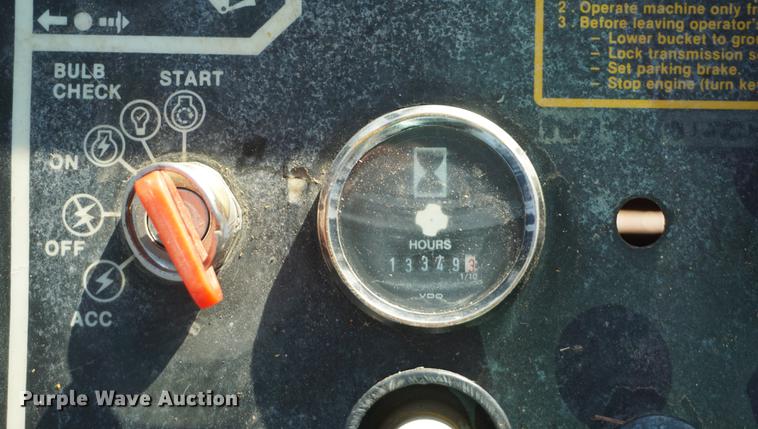 image for item DF1724 1989 John Deere 544E wheel loader