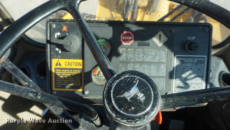 image for item DF1724 1989 John Deere 544E wheel loader