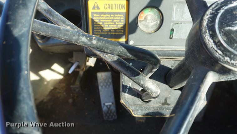 image for item DF1724 1989 John Deere 544E wheel loader