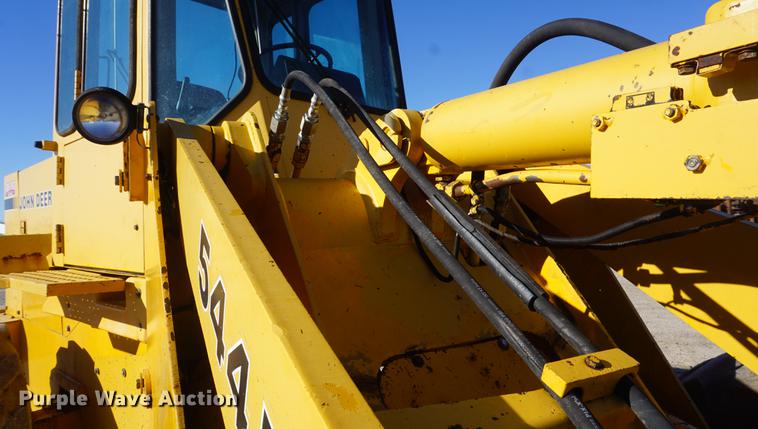 image for item DF1724 1989 John Deere 544E wheel loader