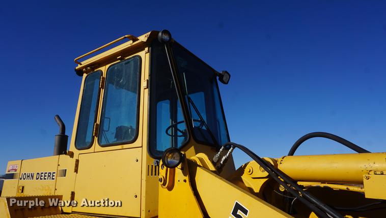 image for item DF1724 1989 John Deere 544E wheel loader