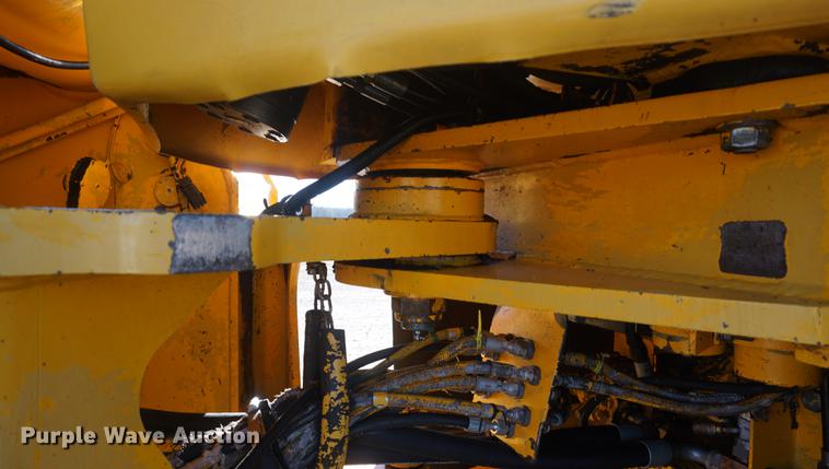 image for item DF1724 1989 John Deere 544E wheel loader