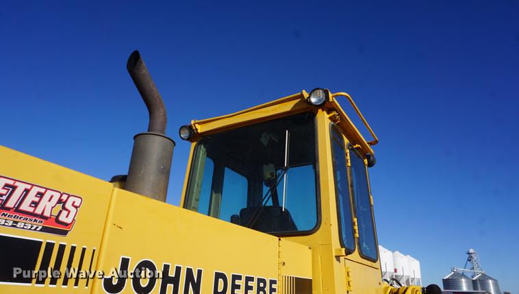 image for item DF1724 1989 John Deere 544E wheel loader