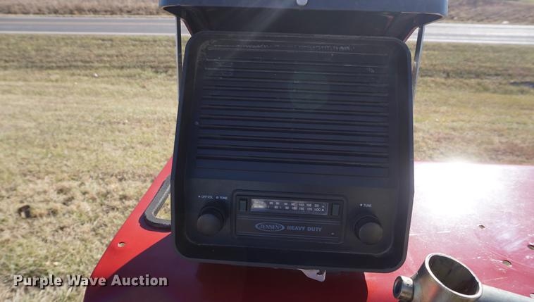 image for item DF1725 1966 Farmall 806 tractor