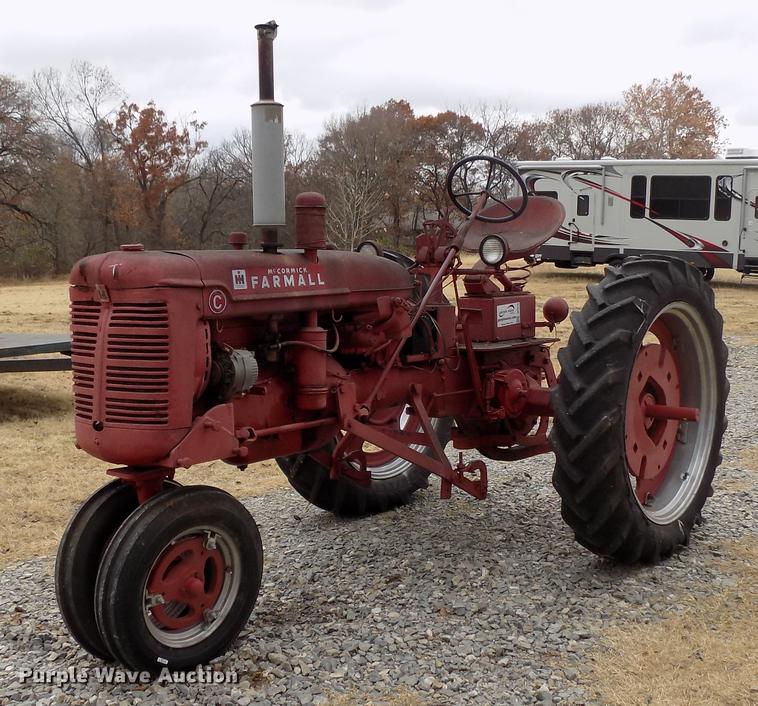 image for item DF2110 Mccormick Farmall tractor