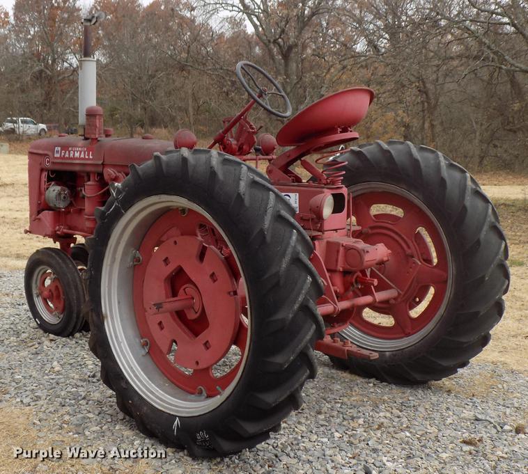 image for item DF2110 Mccormick Farmall tractor