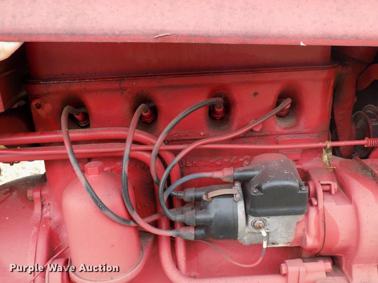 image for item DF2110 Mccormick Farmall tractor