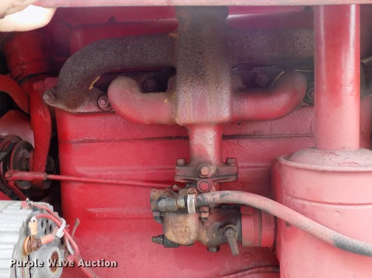 image for item DF2110 Mccormick Farmall tractor