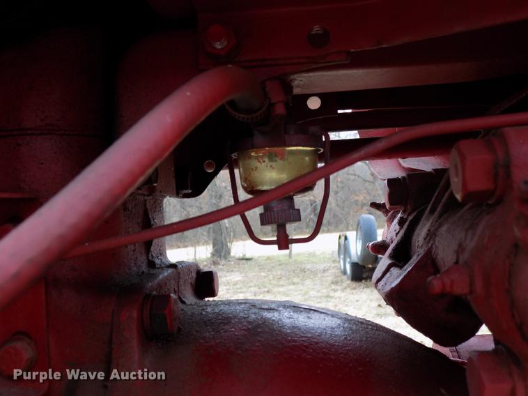 image for item DF2110 Mccormick Farmall tractor