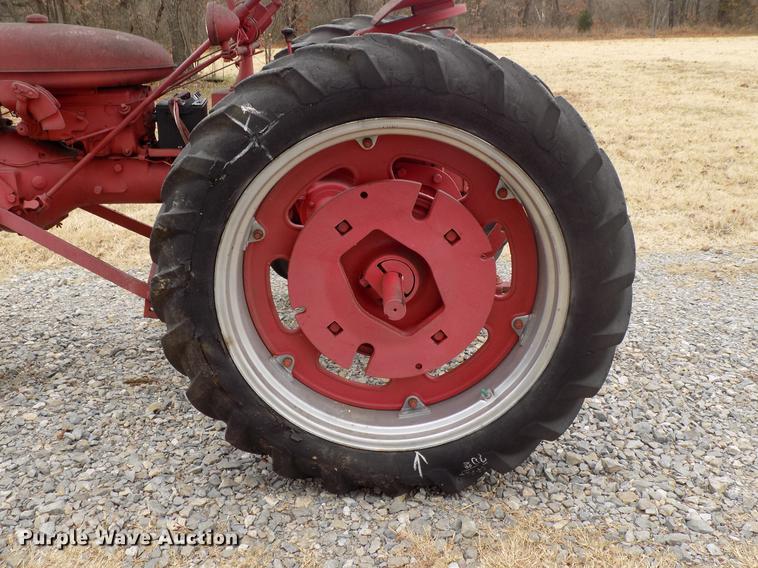 image for item DF2110 Mccormick Farmall tractor