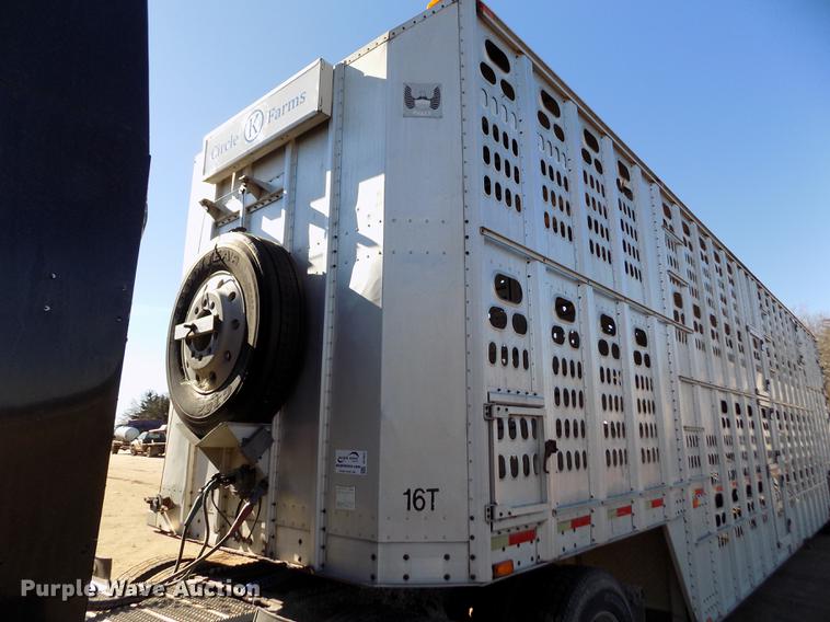 image for item DF2837 1994 Barrett Eagle Cattle Pot livestock trailer
