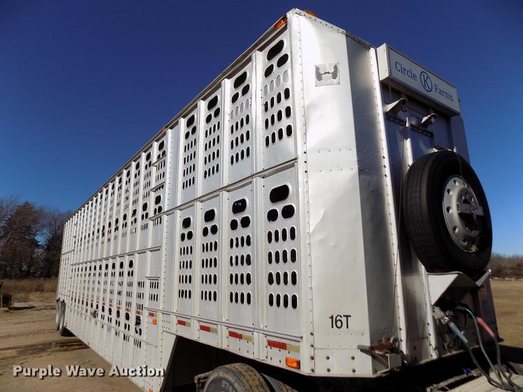image for item DF2837 1994 Barrett Eagle Cattle Pot livestock trailer