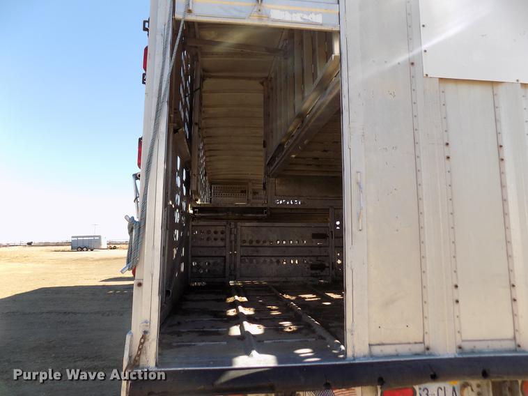 image for item DF2837 1994 Barrett Eagle Cattle Pot livestock trailer