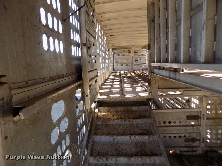 image for item DF2837 1994 Barrett Eagle Cattle Pot livestock trailer