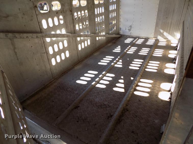 image for item DF2837 1994 Barrett Eagle Cattle Pot livestock trailer