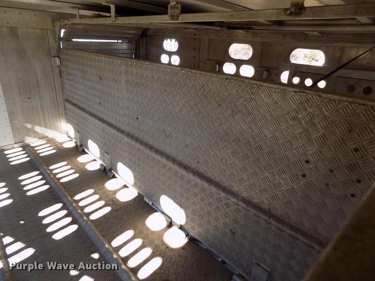 image for item DF2837 1994 Barrett Eagle Cattle Pot livestock trailer