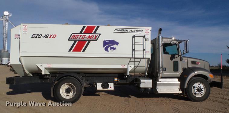 image for item DF2840 2016 Peterbilt 337 feed mixer truck