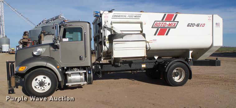 image for item DF2840 2016 Peterbilt 337 feed mixer truck