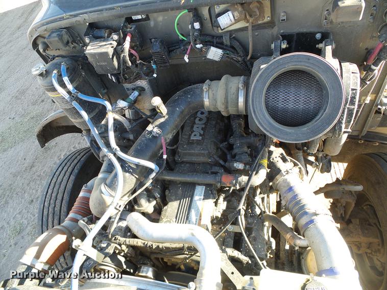 image for item DF2840 2016 Peterbilt 337 feed mixer truck