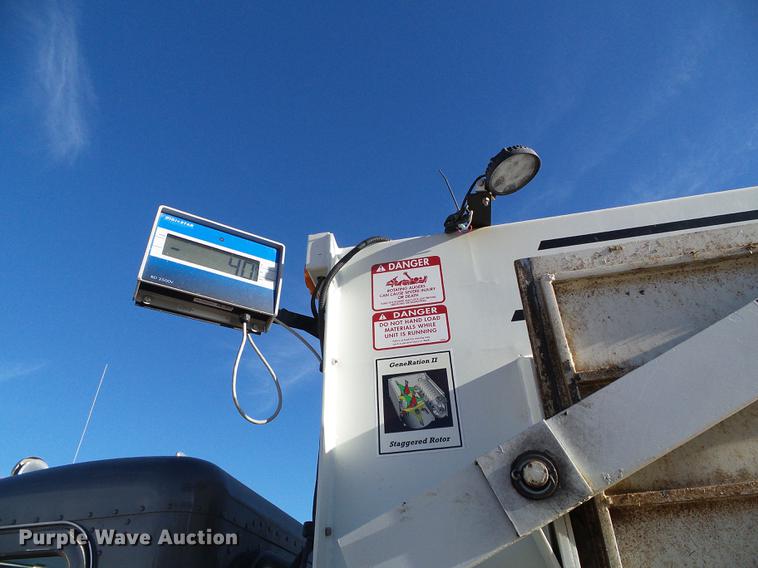 image for item DF2840 2016 Peterbilt 337 feed mixer truck