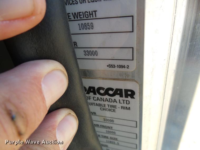 image for item DF2840 2016 Peterbilt 337 feed mixer truck