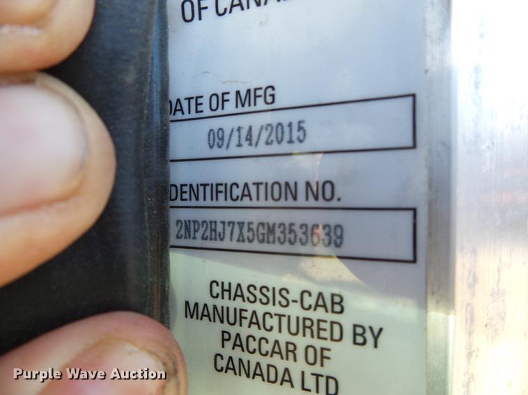 image for item DF2840 2016 Peterbilt 337 feed mixer truck