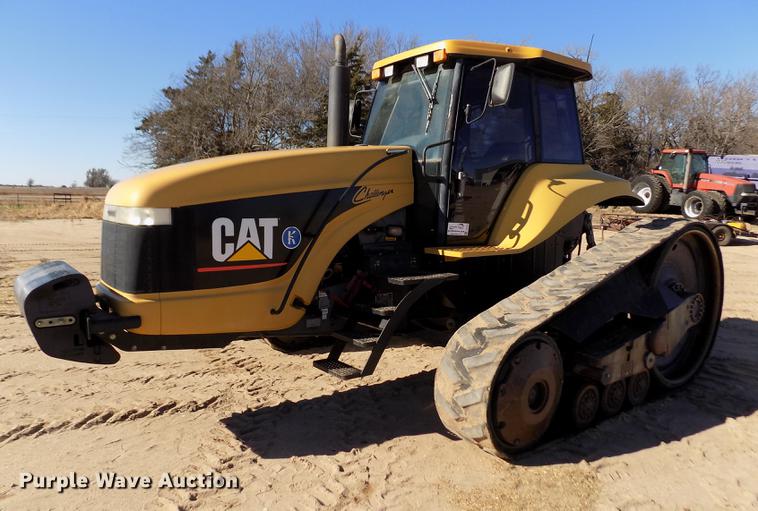image for item DF2842 2000 Caterpillar Challenger 55 tractor