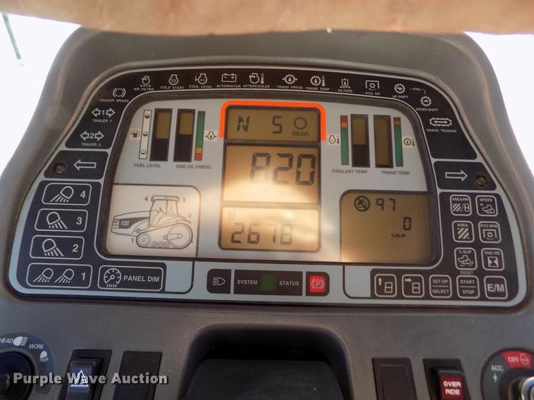 image for item DF2842 2000 Caterpillar Challenger 55 tractor