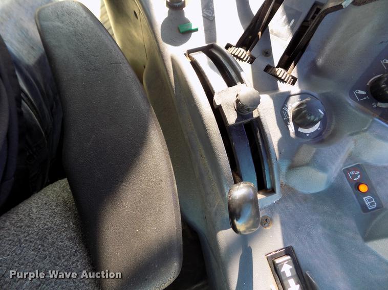 image for item DF2842 2000 Caterpillar Challenger 55 tractor