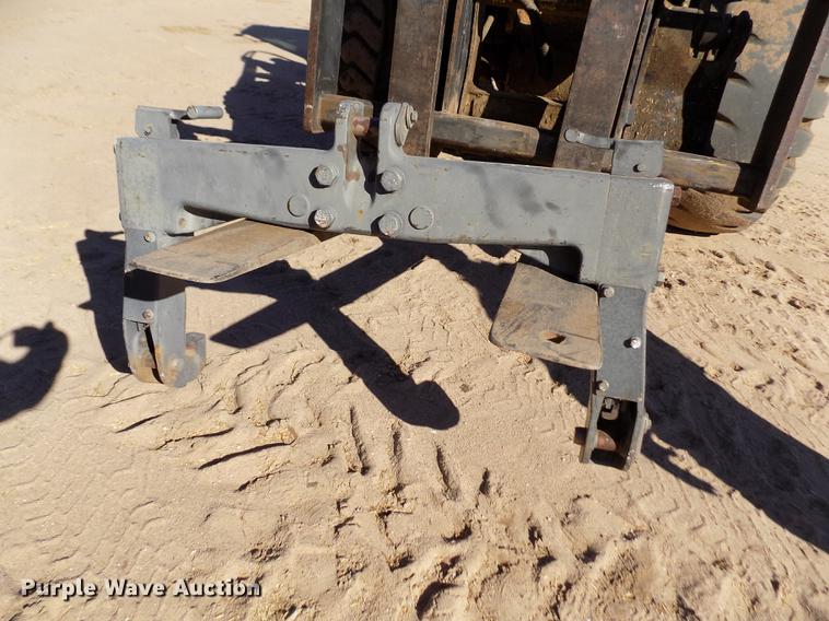 image for item DF2842 2000 Caterpillar Challenger 55 tractor