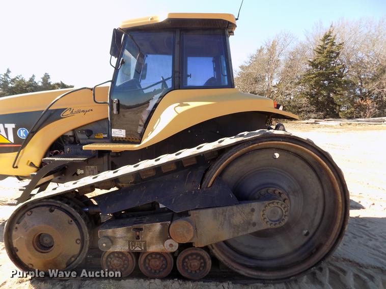 image for item DF2842 2000 Caterpillar Challenger 55 tractor