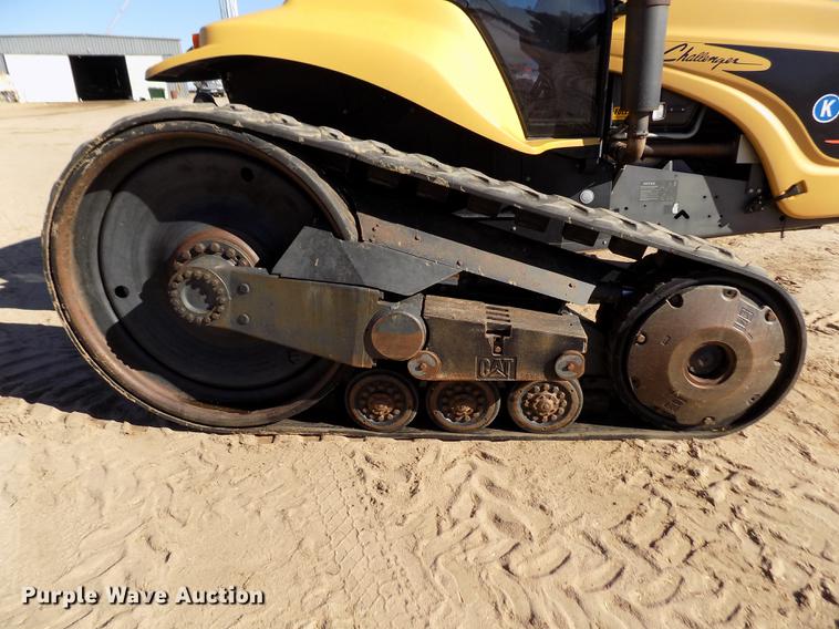 image for item DF2842 2000 Caterpillar Challenger 55 tractor