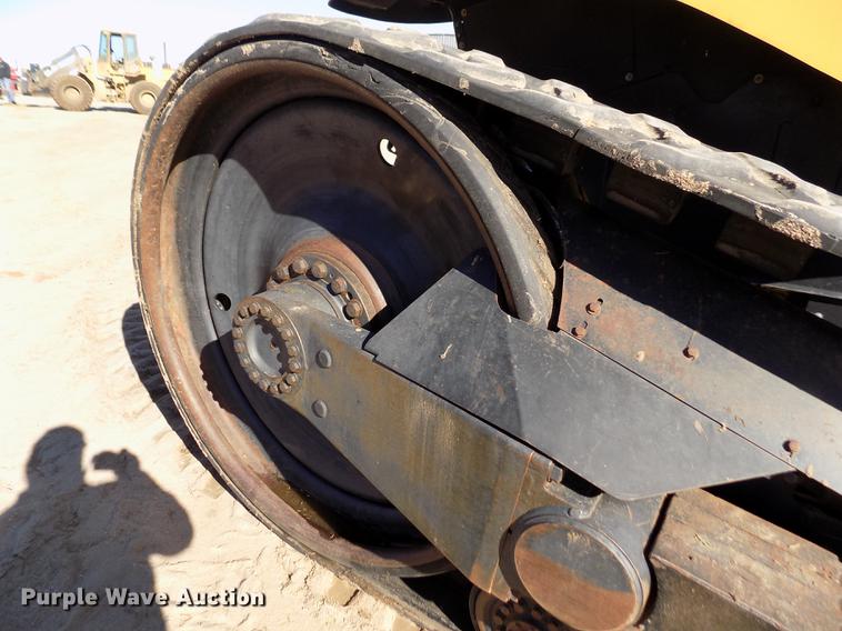 image for item DF2842 2000 Caterpillar Challenger 55 tractor