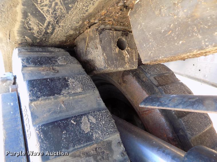 image for item DF2842 2000 Caterpillar Challenger 55 tractor