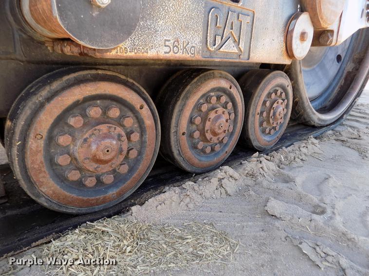 image for item DF2842 2000 Caterpillar Challenger 55 tractor