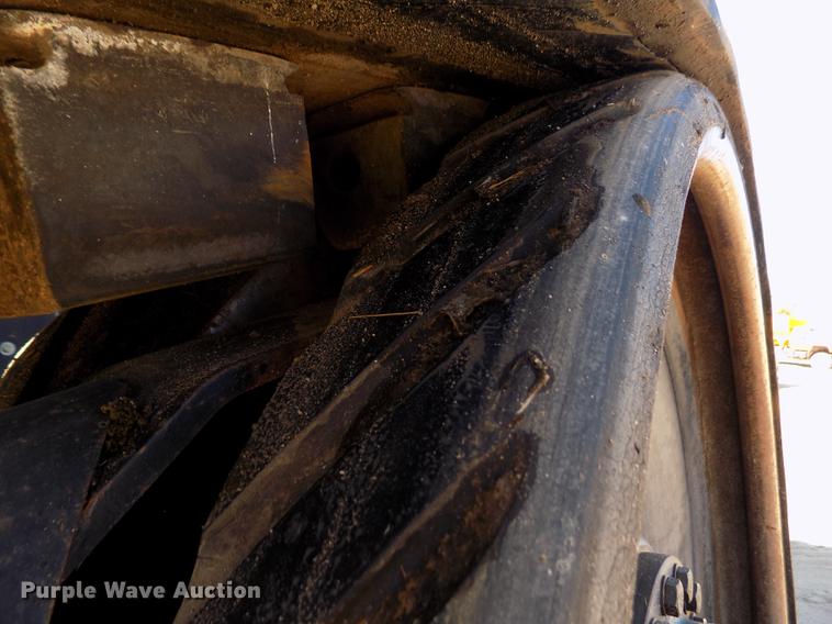 image for item DF2842 2000 Caterpillar Challenger 55 tractor