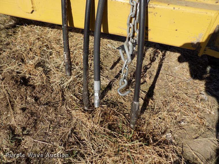 image for item DF2843 HayBuster 256 Plus II bale processor