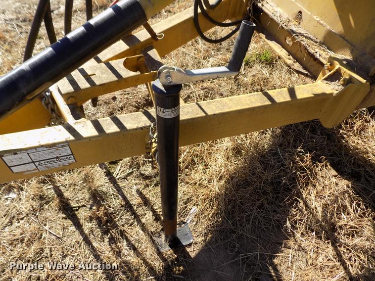 image for item DF2843 HayBuster 256 Plus II bale processor