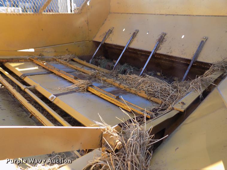 image for item DF2843 HayBuster 256 Plus II bale processor