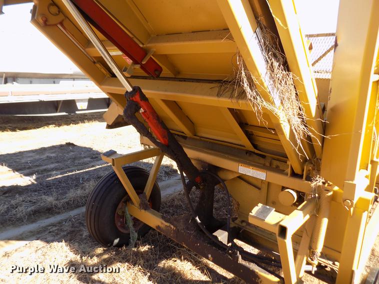 image for item DF2843 HayBuster 256 Plus II bale processor