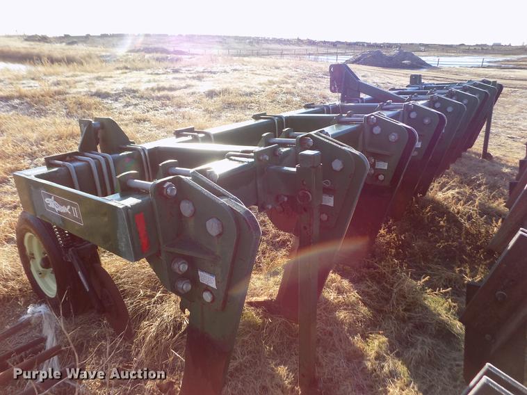 image for item DF2846 QuinStar Soil Shark II SS-21 in-line ripper