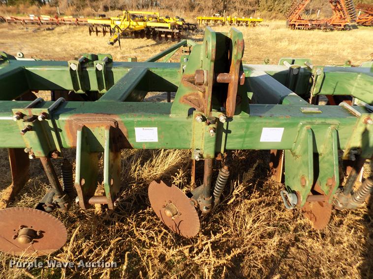 image for item DF2846 QuinStar Soil Shark II SS-21 in-line ripper