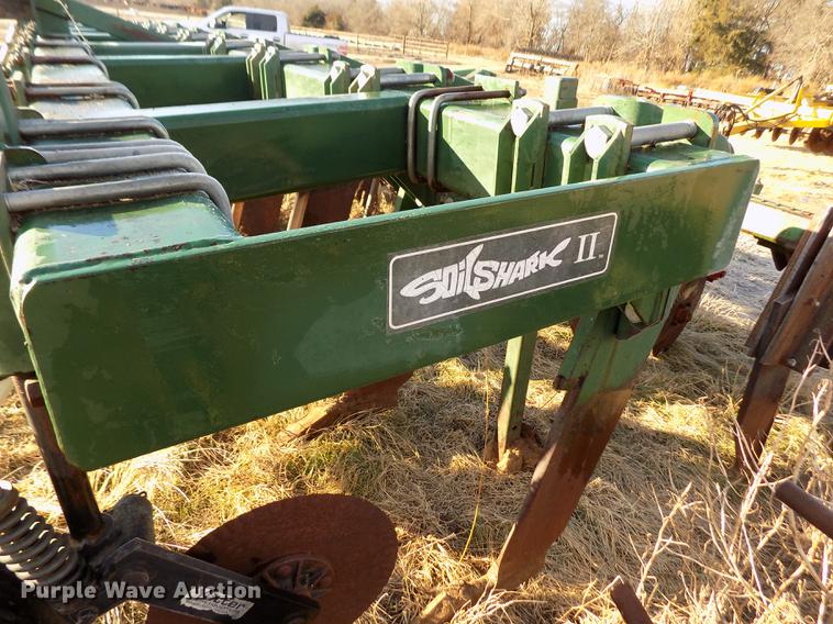 image for item DF2846 QuinStar Soil Shark II SS-21 in-line ripper