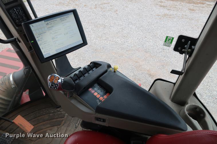 image for item DG3290 2014 Case IH 600 Quadtrac 4WD tractor