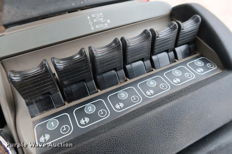 image for item DG3290 2014 Case IH 600 Quadtrac 4WD tractor